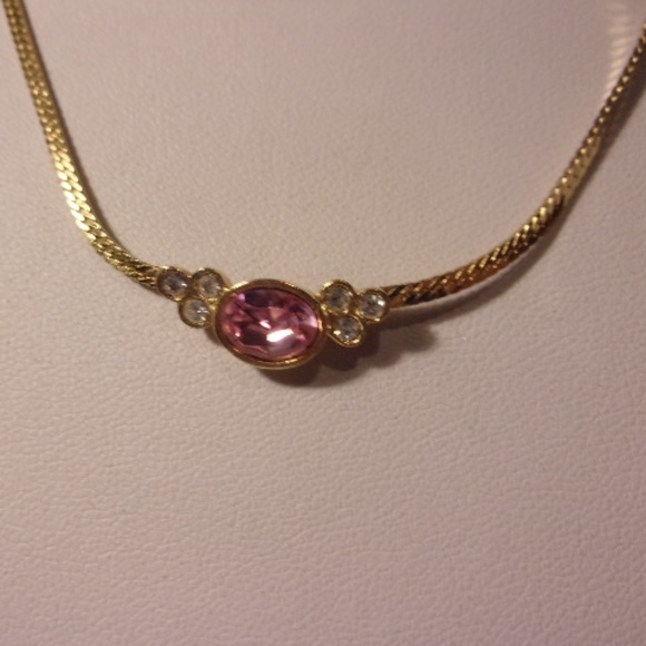 Avon Jewelry - Avon Pink Gold Tone Necklace 19" L Avon Jewelry - Avon Pink Gold Tone Necklace 19" L